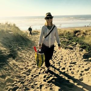 Meet your Posher, Dana